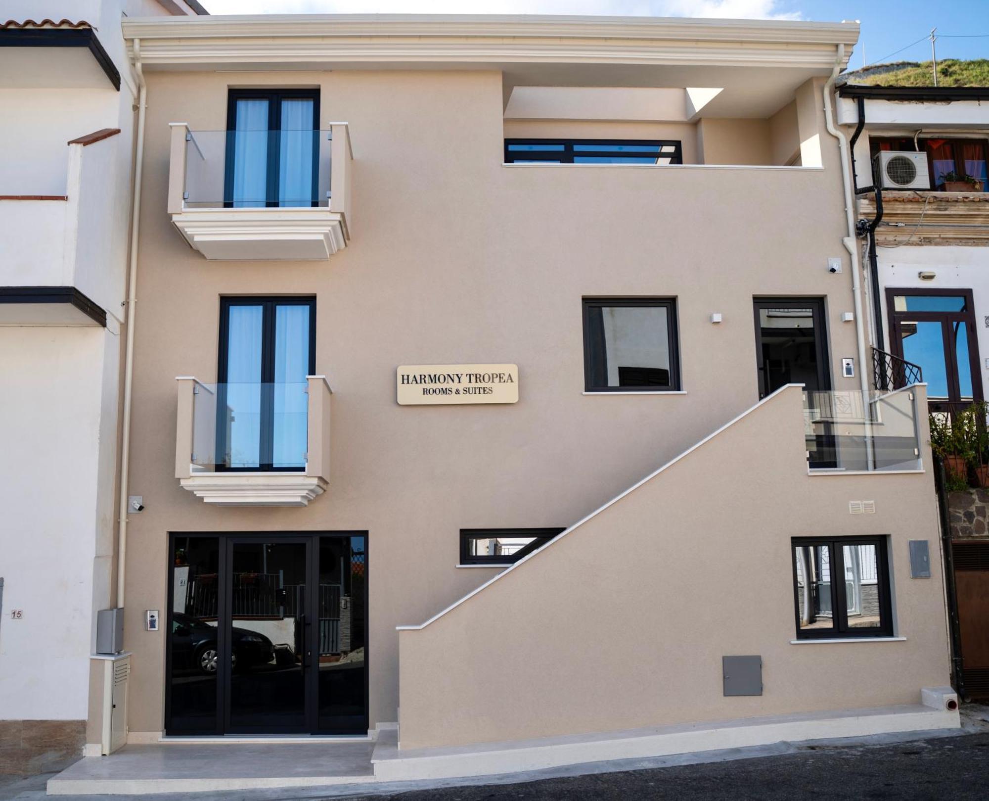 Harmony Tropea Rooms & Suites Exterior photo
